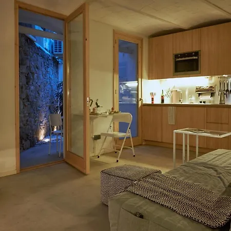 Luxury 1br With Patio Near The Barcelona