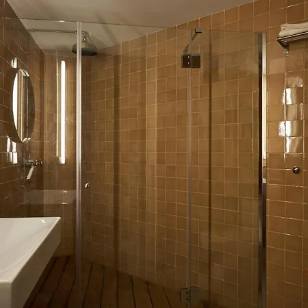 Luxury 1br With Patio Near The *