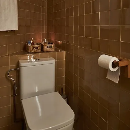 Apartment Luxury 1br With Patio Near The *